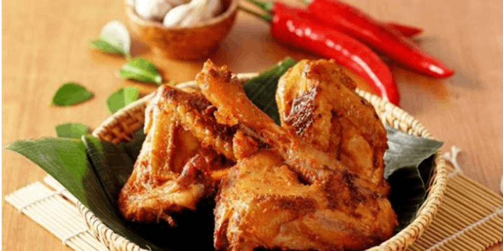 Pelengkap Sempurna, Menikmati Ayam Cincane dengan Cara yang Tepat