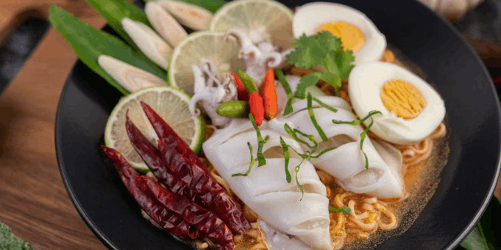 Mencicipi Mie Koba Khas Bangka, Sensasi Kuah Ikan Tenggiri yang Gurih dan Melegenda