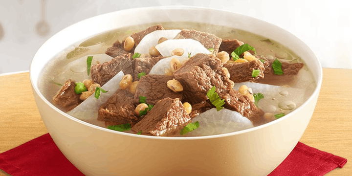 Menikmati Segarnya Soto Bandung, Rahasia Kuah Bening dan Gurihnya Kedelai Goreng