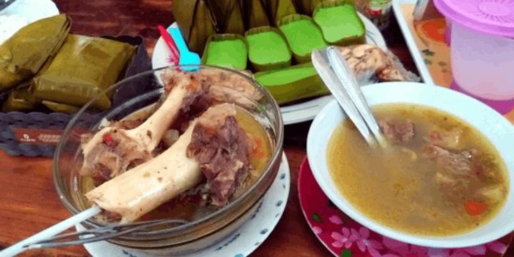 Pendamping Kaledo, Singkong atau Nasi