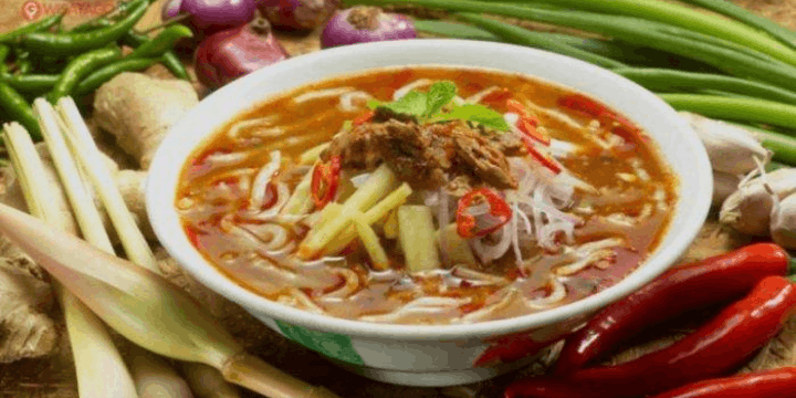 Proses Pembuatan Tradisional yang Penuh Ketelitian