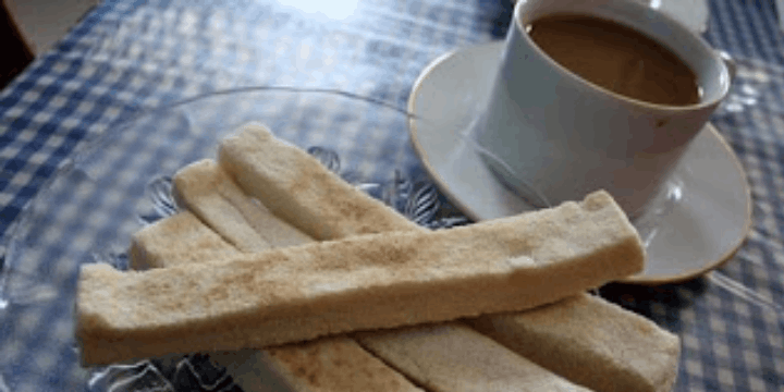 Mencicipi Sagu Bakar Khas Papua Barat, Teman Setia Ngopi dan Teh di Sore Hari