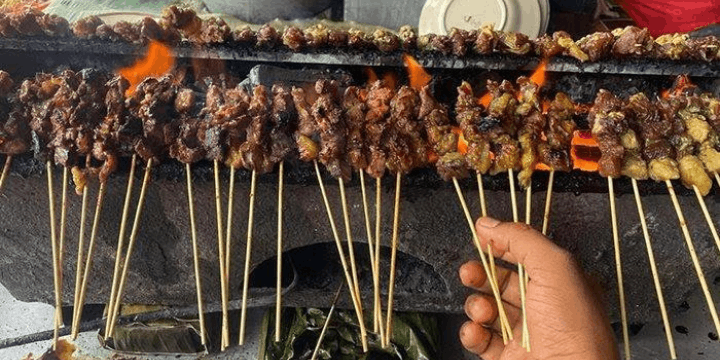 Teknik Membakar Sate Agar Empuk dan Tidak Gosong
